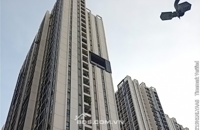 Bán căn hộ 78m² Hado Centrosa Garden, Quận 10, sổ hồng sẵn, chỉ 13 tỷ.